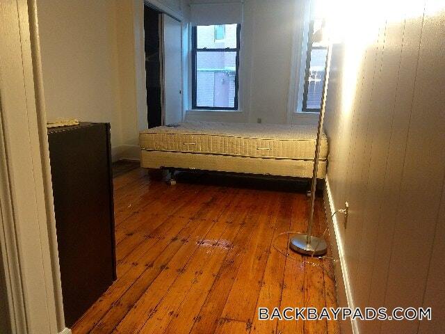 Foto del edificio - 272 Newbury St