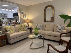 Building Photo - 98 Westbury E