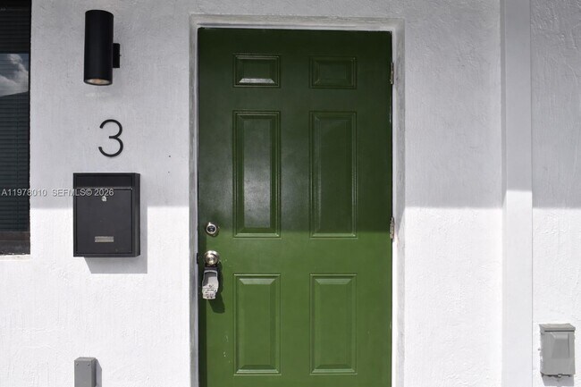 Foto del edificio - 900 NW 8th Ave