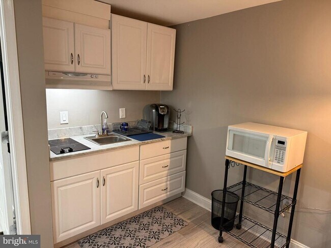 Building Photo - 2568 Ambling Cir