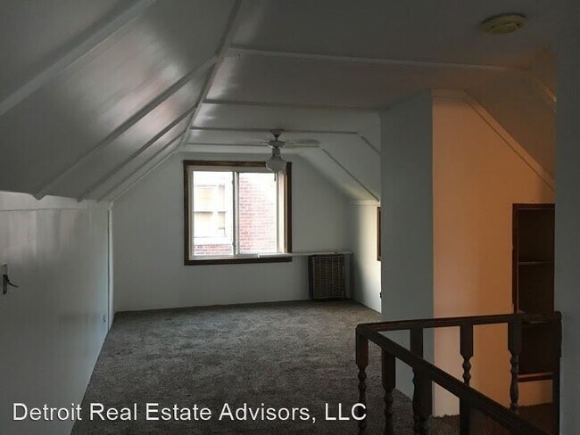 Building Photo - 3 br, 1 bath House - 6324 Farmbrook