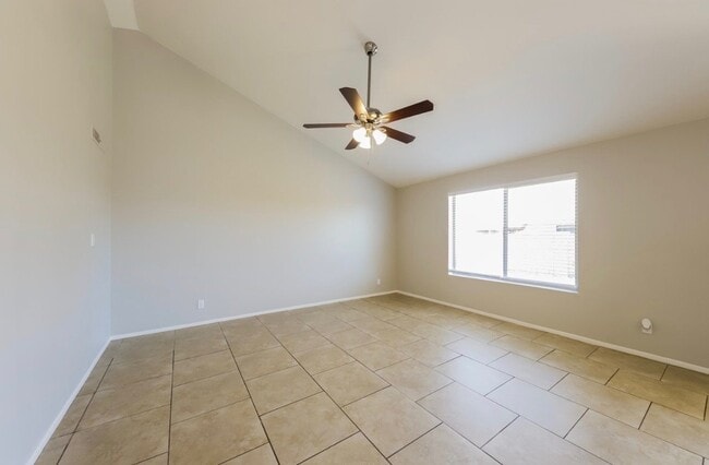 Foto del edificio - 6110 W Tierra Buena Ln
