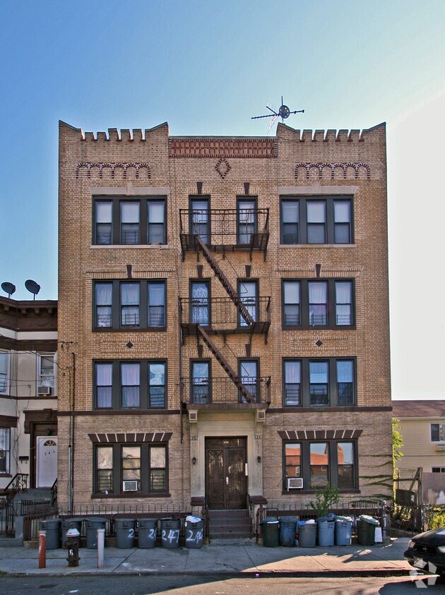 Foto principal - 247 Vermont St