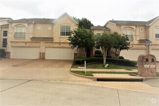 Building Photo - 4448 Jardin St