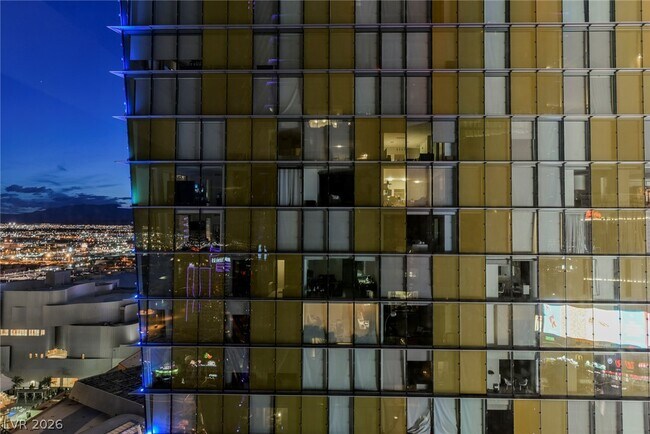 Building Photo - 3722 S Las Vegas Blvd