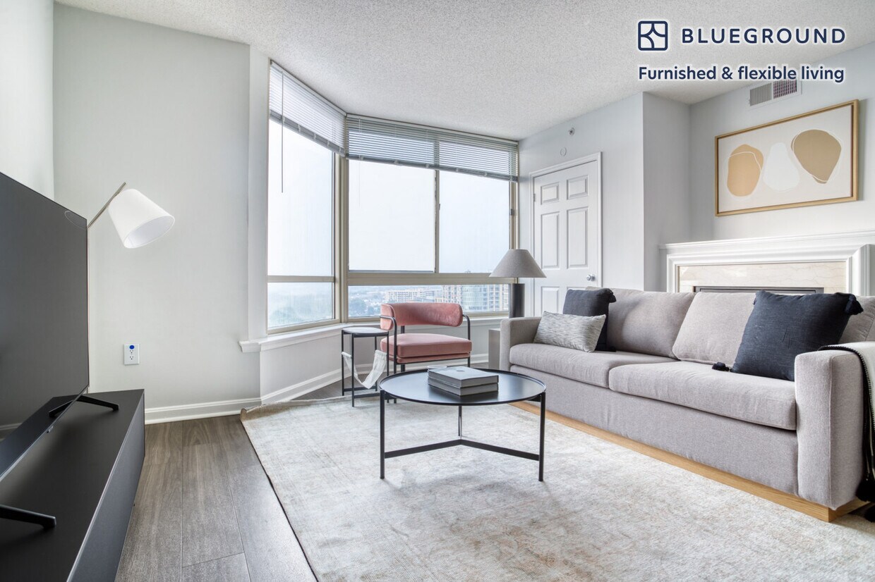 Primary Photo - 901 N Pollard St