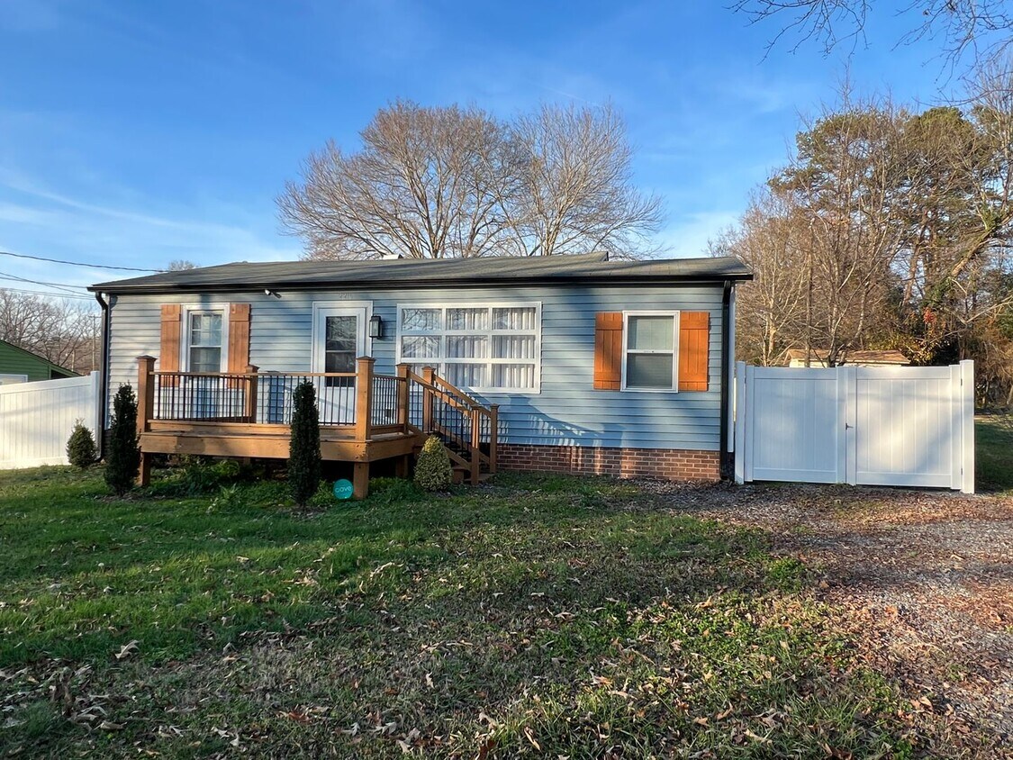 Foto principal - Available to Show