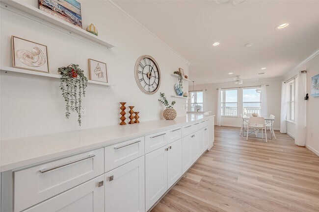 Foto del edificio - 510 Surf Oaks Dr
