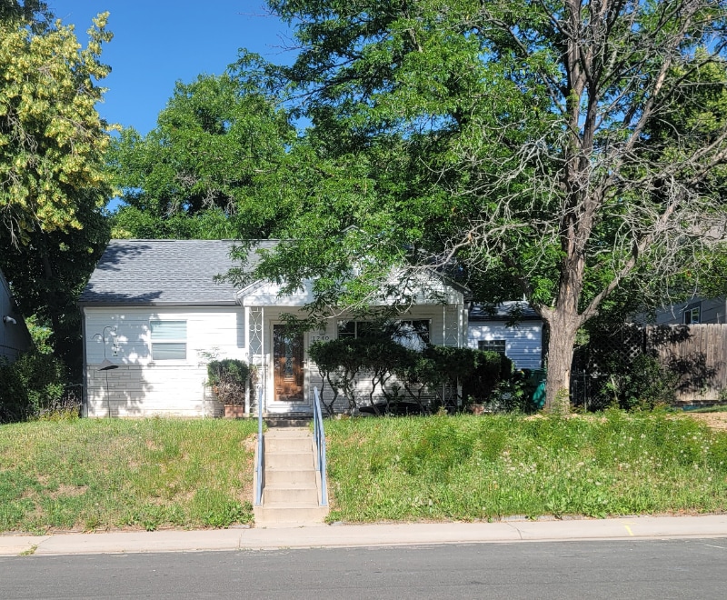 Photo - 1240 Elmira St