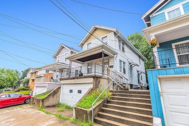 Photo - 224 Bank Ave House