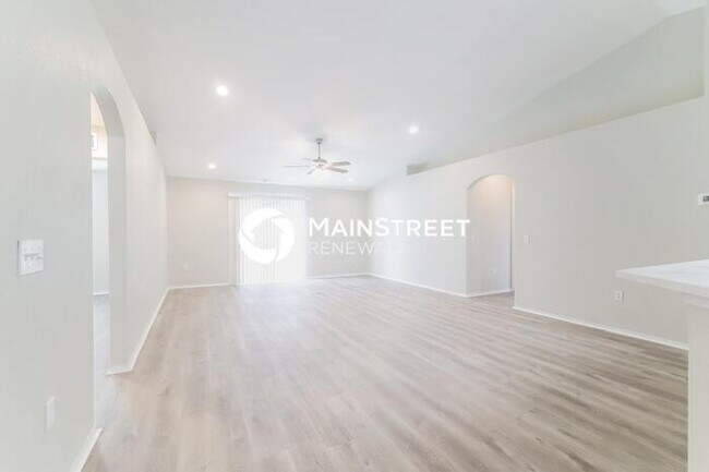 Foto del edificio - 4 Bedroom Pet-Friendly Home in AUBURNDALE, FL with Main Street Renewal