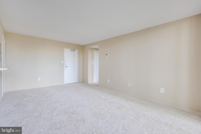 Building Photo - 8 S Van Dorn St