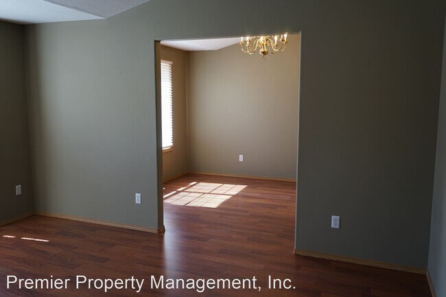 Foto del edificio - 3 br, 2 bath House - 18916 SE 16th St