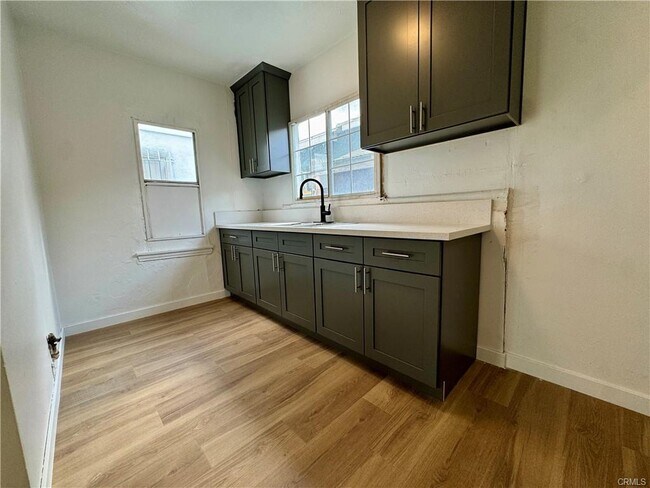 Foto del edificio - 2653 Cloverdale Ave