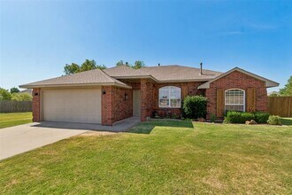 Building Photo - 15921 Katie Ridge Dr