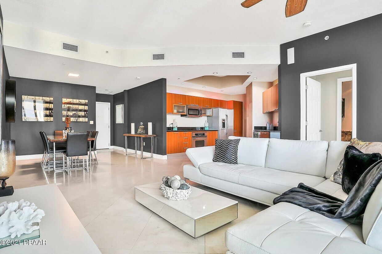 Foto del edificio - 231 Riverside Dr