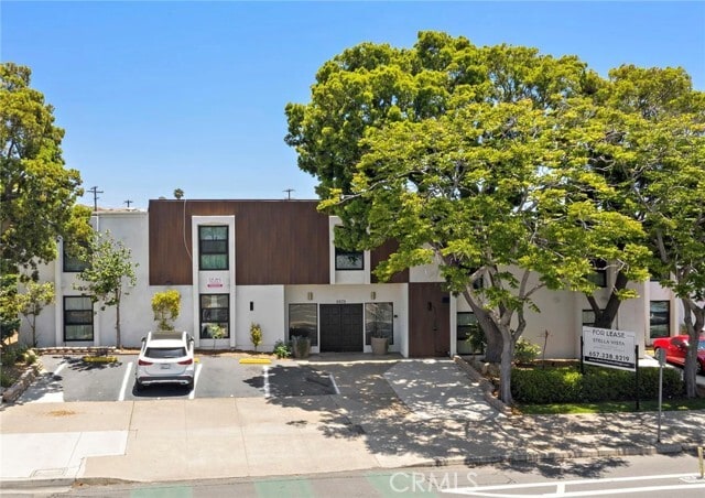 Building Photo - 6679 Linda Vista Rd