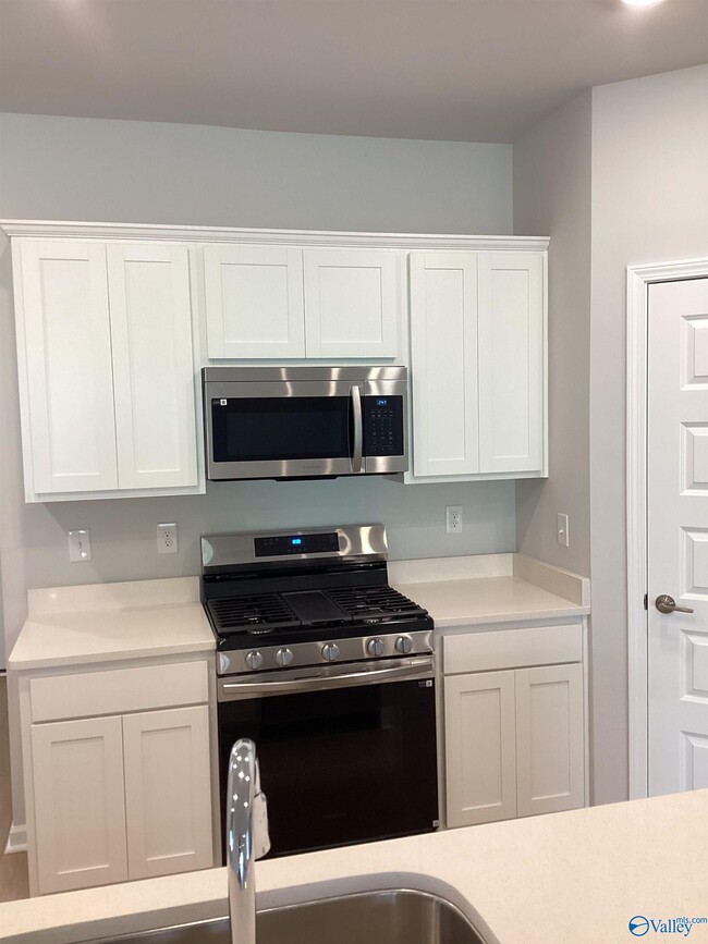 Building Photo - 28589 Whitehall Ln