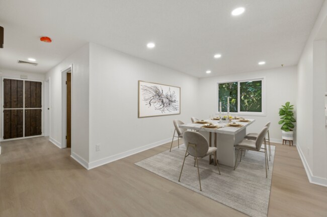 Foto del edificio - 5520 Johnson Point Rd NE