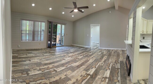 Foto del edificio - 3556 Lazy Willow Ct