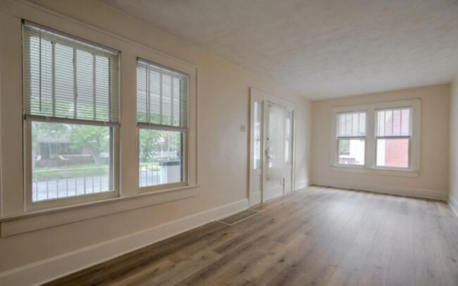 Foto del edificio - Bright & Inviting 2 Bedroom 1 Bathroom Bun...
