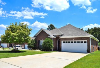 Building Photo - 436 Daventry Cir
