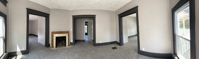 Building Photo - 407 E Center St