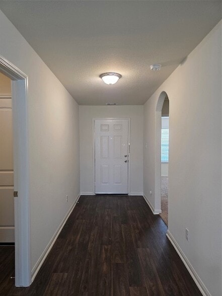 Foto del edificio - 723 Crystal Lakes Dr