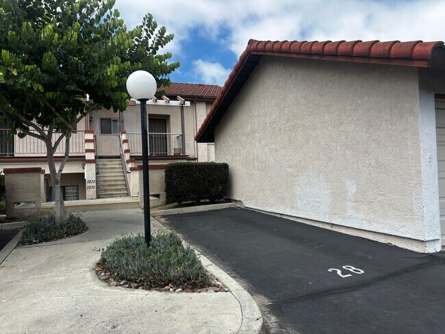 Building Photo - 2872 Andover Ave