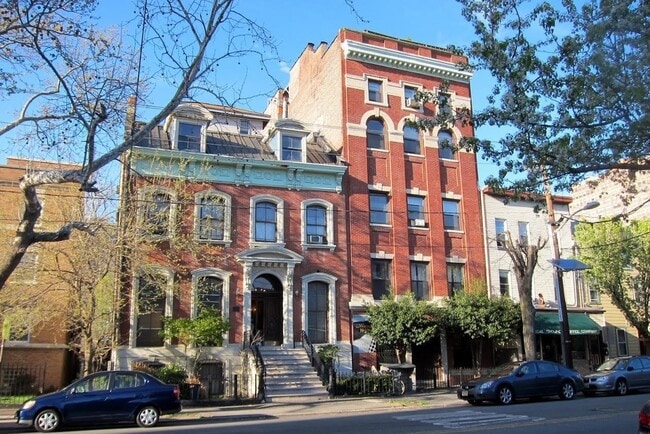 Foto del edificio - 174 Grand St