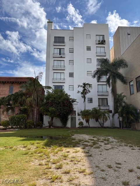 Building Photo - 2310 First St