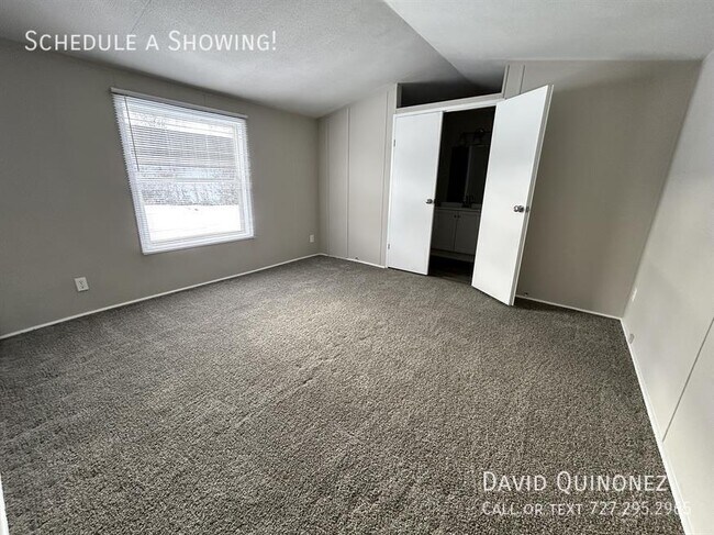 Foto del edificio - 2737 W Washington Center Rd