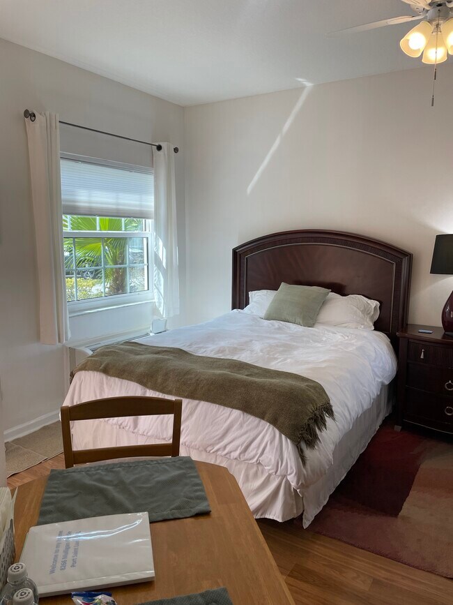 Foto del edificio - 8266 Mulligan Cir