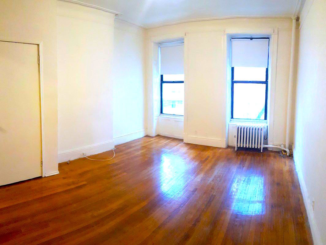 Primary Photo - 430 E 66th St