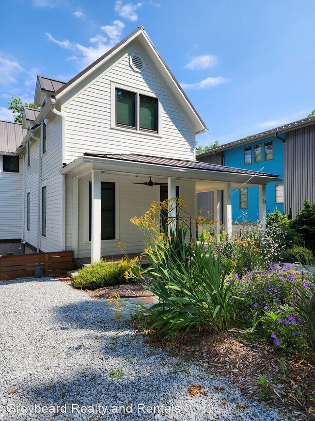 Building Photo - 3 br, 2.5 bath House - 17 Girdwood Street