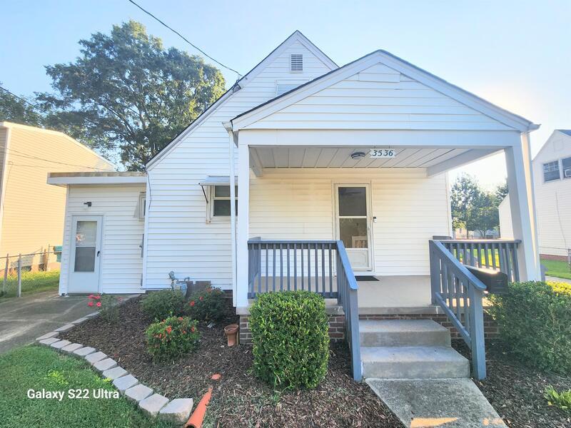 Foto principal - 3536 Bapaume Ave