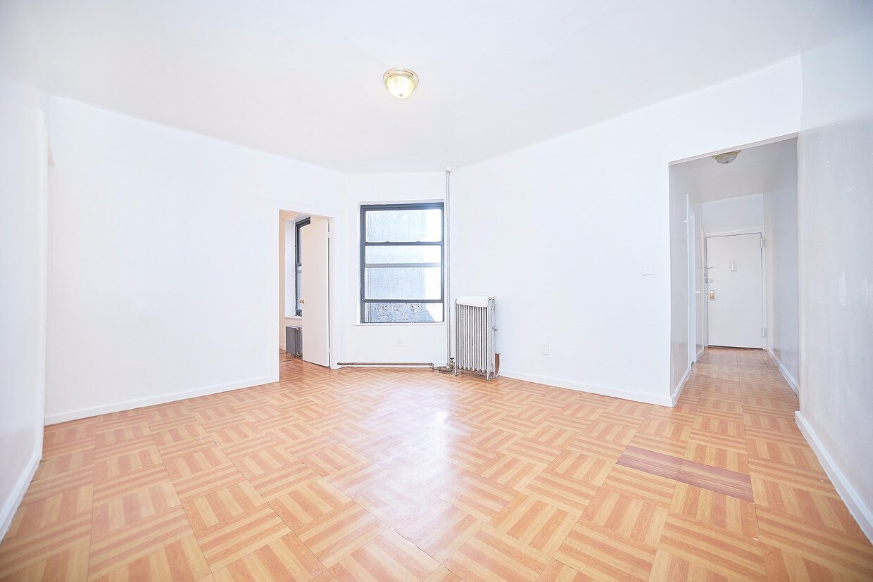 Primary Photo - 1467 Amsterdam Ave
