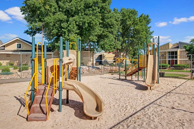 Interior Photo - Canyon Ranch Apartments