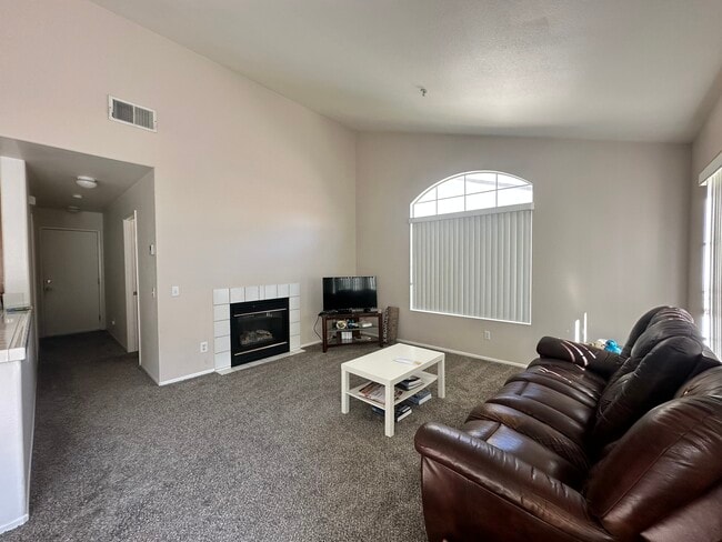 Building Photo - 25621 Prospect Ave