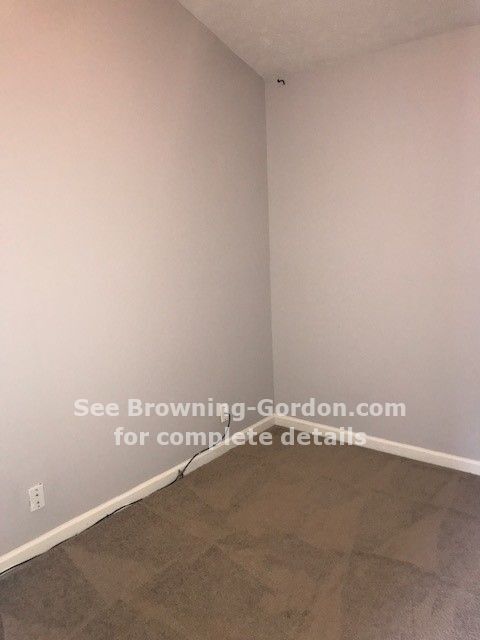 Building Photo - 2757 Welshcrest Dr