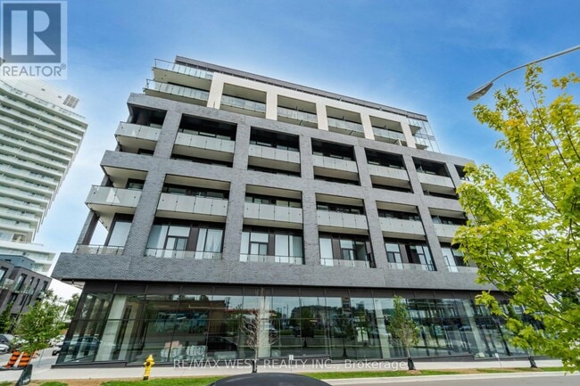 Building Photo - 4208 Dundas St W