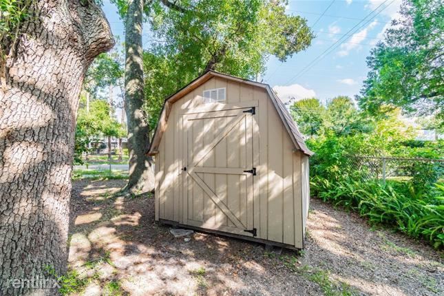Building Photo - 3 br, 2 bath House - 6402 Olympia Ave