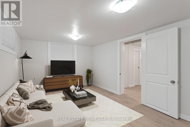 Building Photo - 42 Bexhill Ave