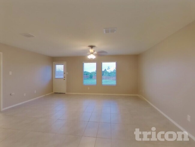 Foto del edificio - 1709 Clairborne Ct