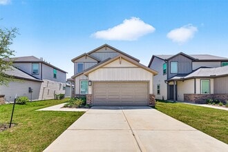 Building Photo - 2711 Misty Meadow Ln