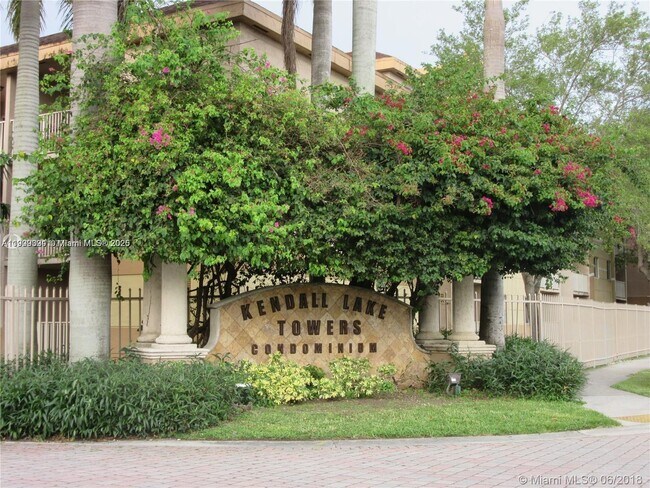 Foto del edificio - 15231 SW 80th St