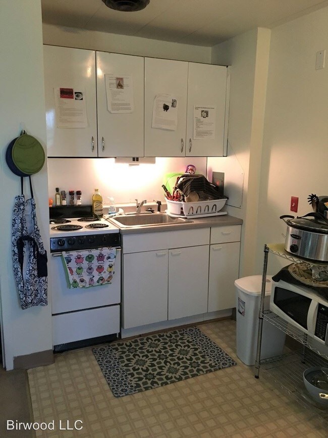 Building Photo - 425 Paunack Pl