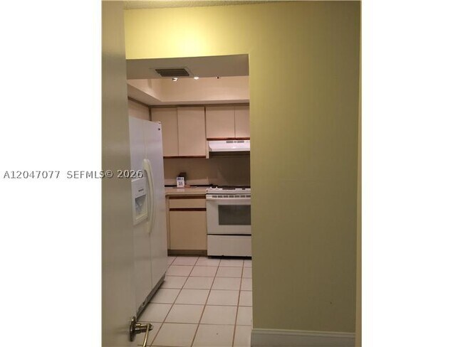 Building Photo - 8977 SW 123rd Ct
