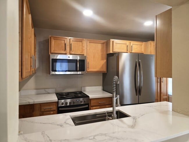 Building Photo - 435 E Drachman St