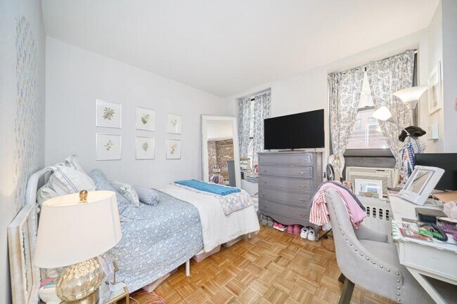 Foto del edificio - 2 bedroom in New York NY 10036
